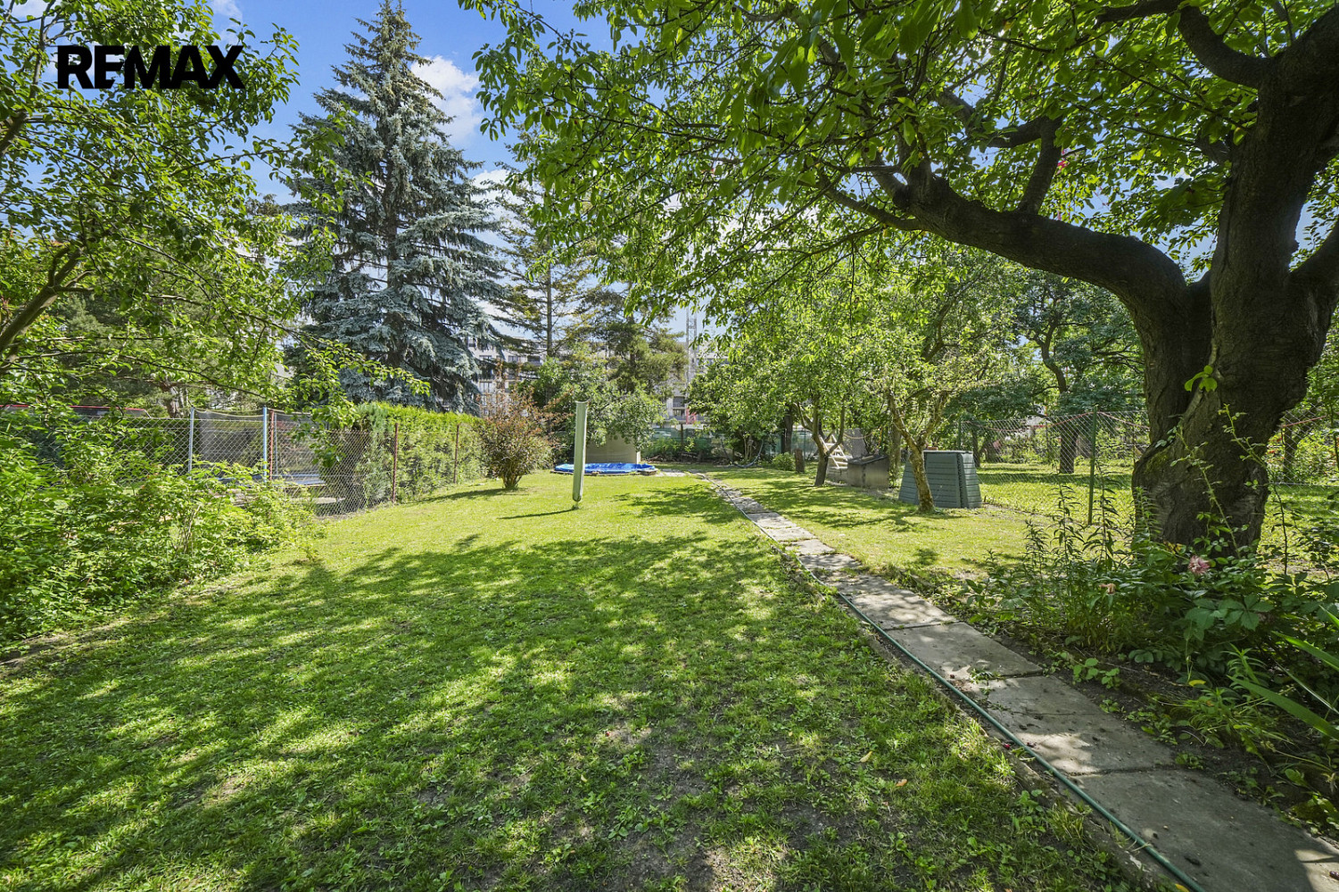Prodej domu 193 m² s pozemkem 688 m² — photo 2