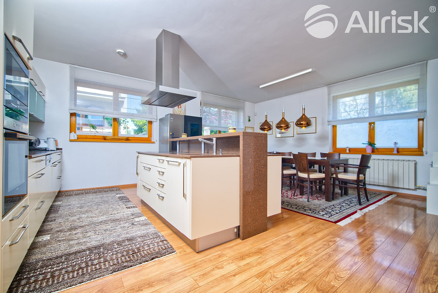 Prodej domu 376 m² s pozemkem 2 273 m² — photo 4