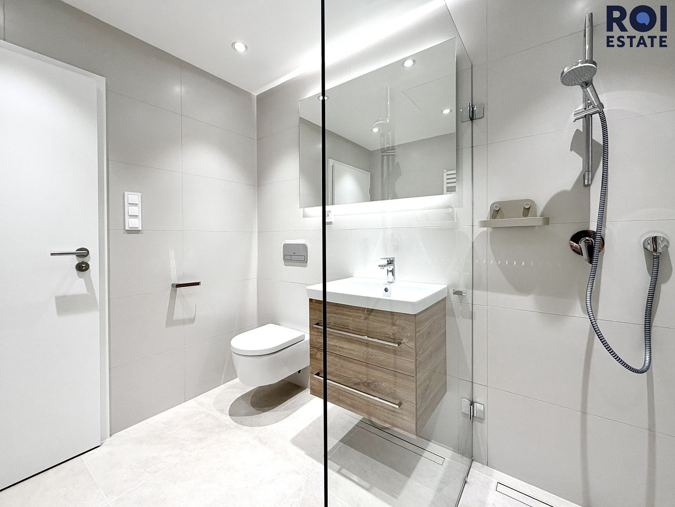 Pronájem bytu 1+kk 38 m² — photo 3