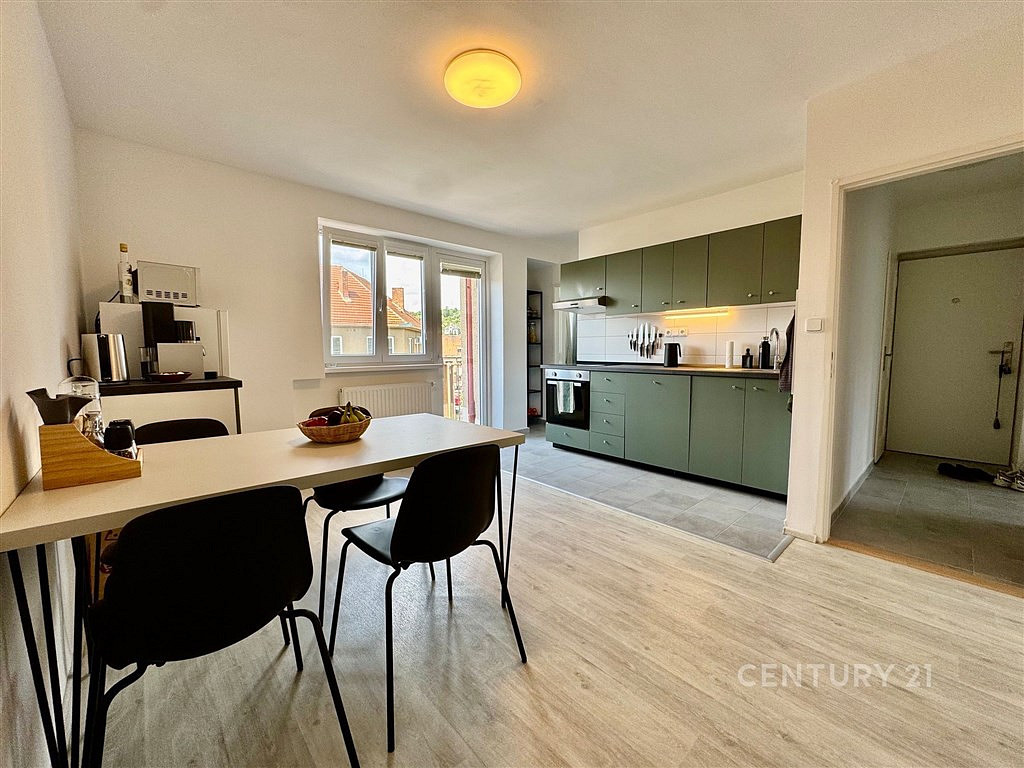 Pronájem bytu 2+1 57 m²