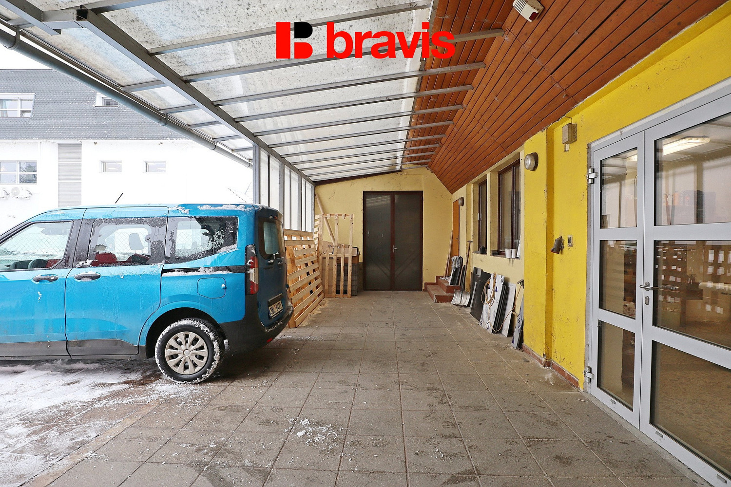 Pronájem obchodních prostor 340 m² — photo 4