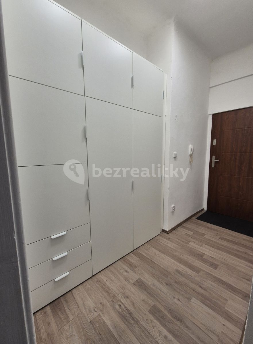 Pronájem bytu 1+1 37 m² — photo 5