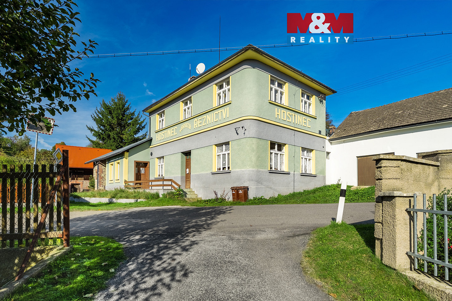 Prodej domu 211 m² s pozemkem 884 m²