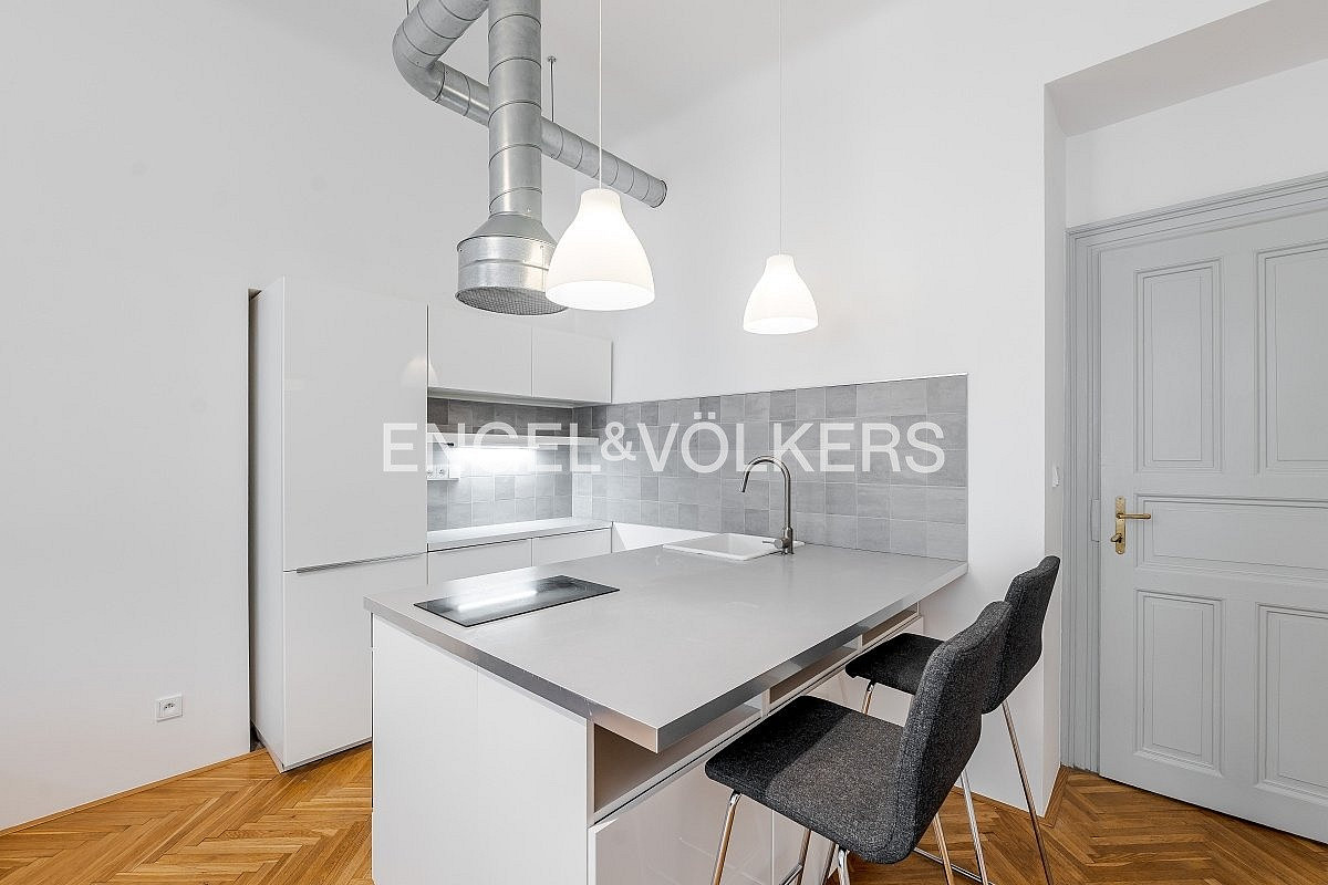 Pronájem bytu 2+kk 47 m² — photo 2