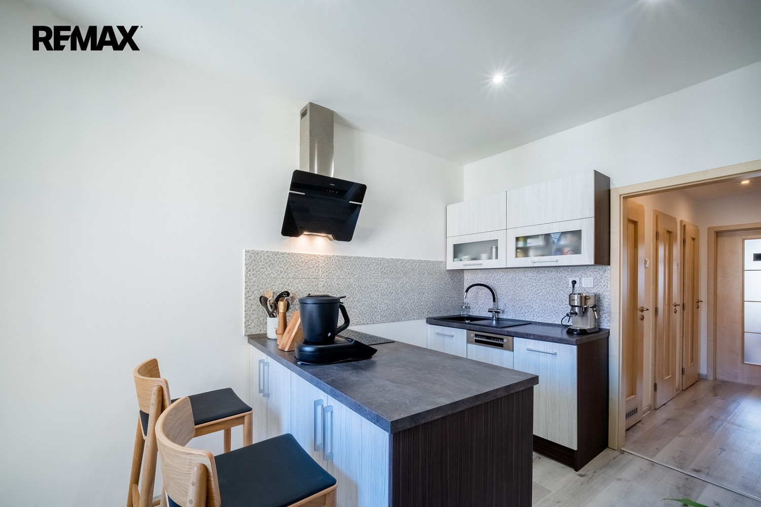 Prodej bytu 3+1 99 m² — photo 3