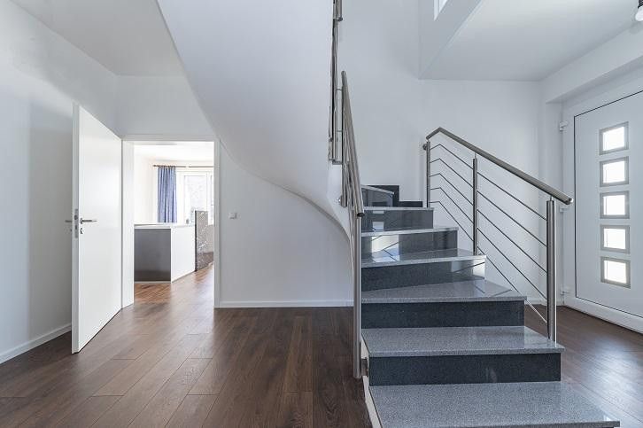 Moderne Villa / als Doppelthaushälfte mit 5 Zim. in Hamburg Nähe — photo 3