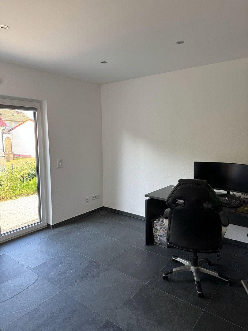 Tolle DHH in einer weitläufigen Lage — photo 2