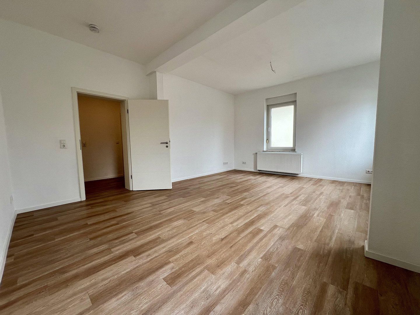 Schicke 4R-Wohnung | EBK | großes WoZi | Balkon | 2 Bäder — photo 4