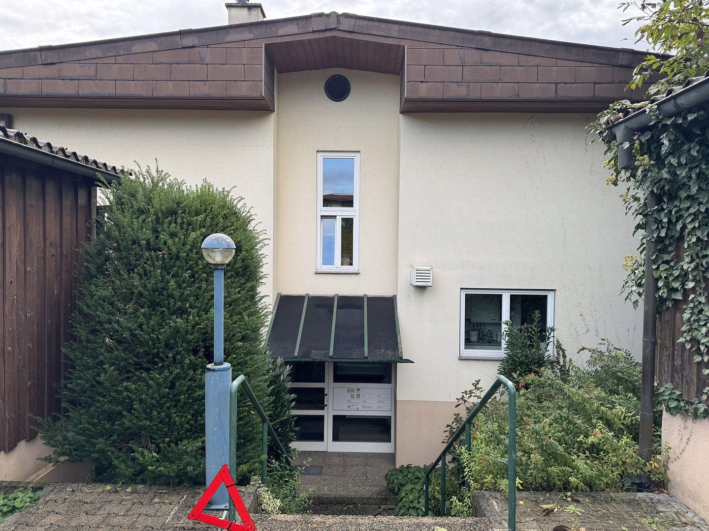 3,5-Zimmer-Wohnung mit Balkon & Garage – ideal für Grenzgänger (Nähe Rafz) — photo 3