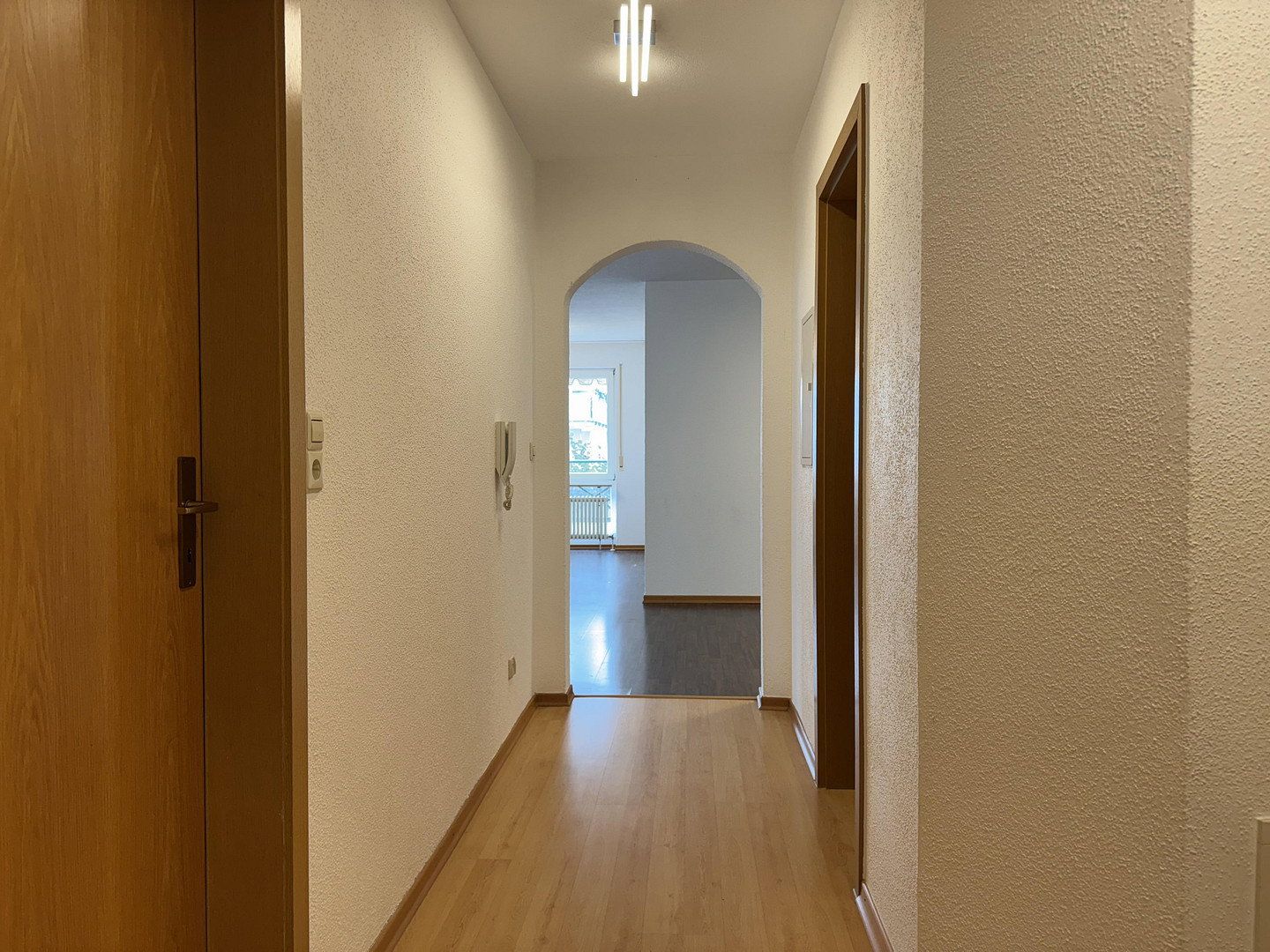 3,5-Zimmer-Wohnung mit Balkon & Garage – ideal für Grenzgänger (Nähe Rafz) — photo 5