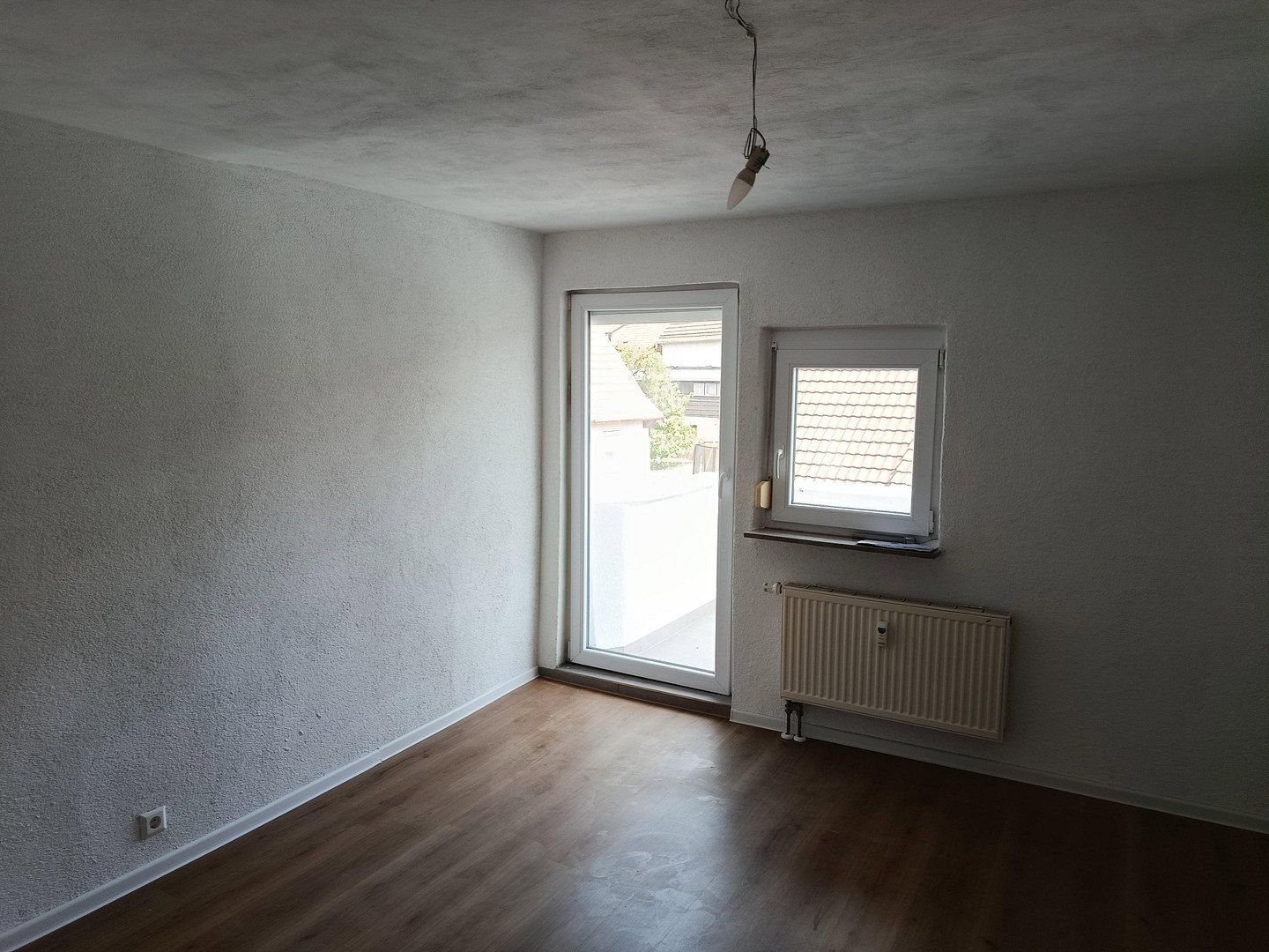 Komplett renovierte 3 Zimmer DG-Maisonette Wohnung in Holzgerlingen — photo 5