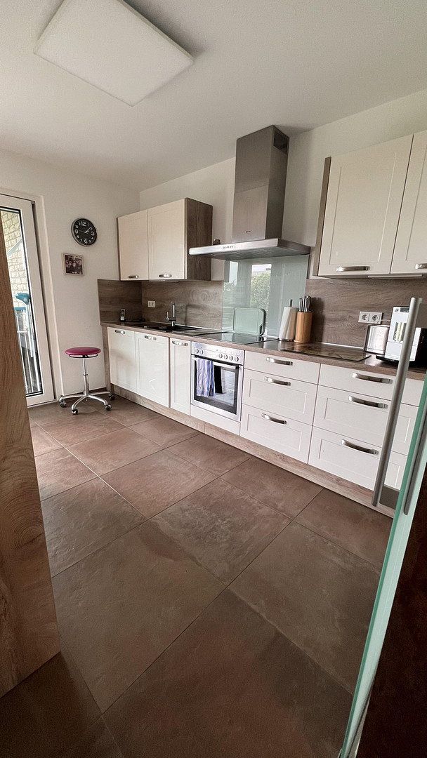Teilmöblierte barrierearme 3 Zimmer Wohnung mit Balkon und Aufzug in ruhiger Lage — photo 4