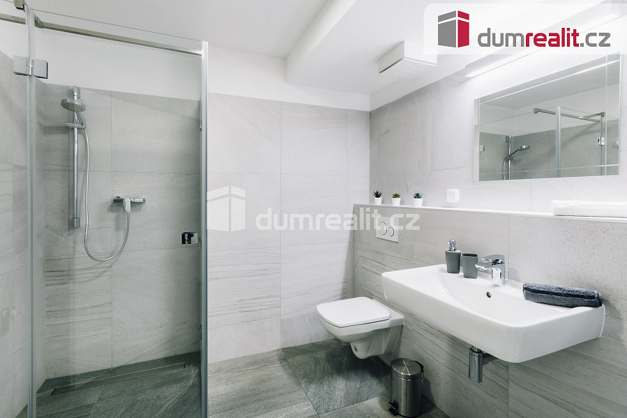 Pronájem bytu 2+1 92 m² — photo 4