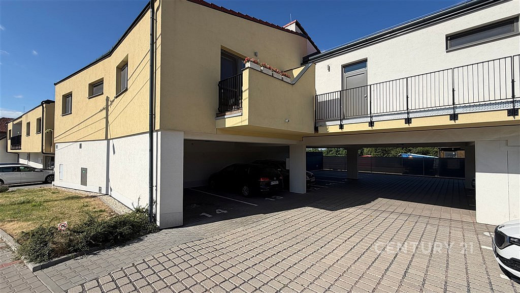 Prodej bytu 3+kk 82 m² — photo 2