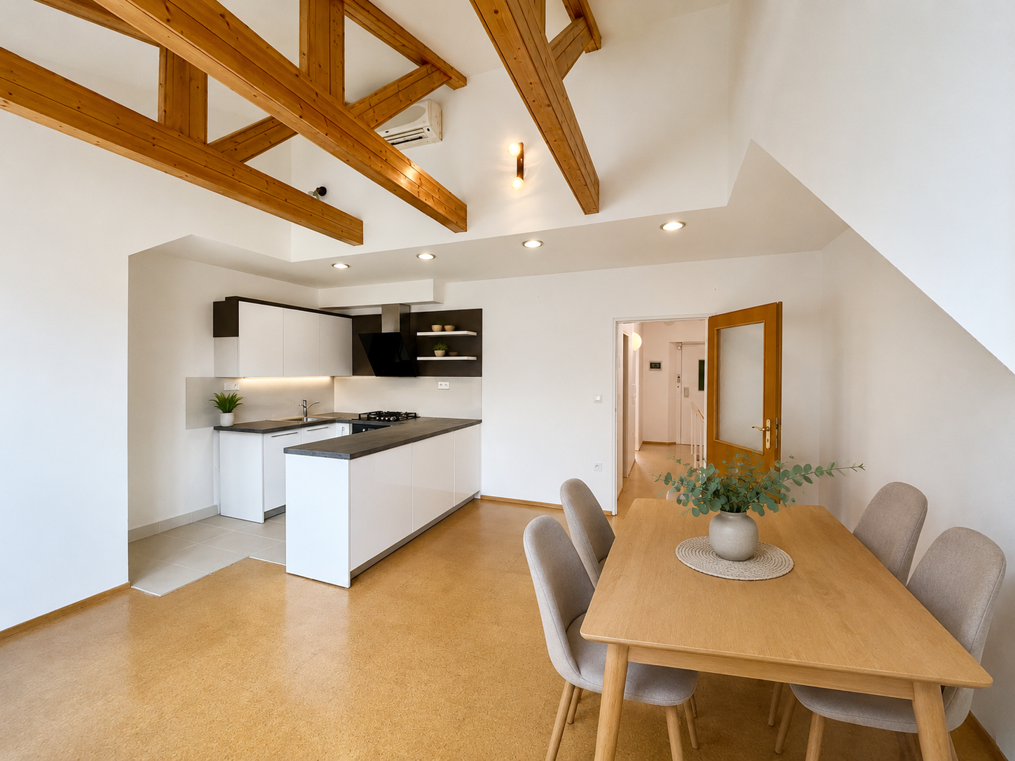 Pronájem domu 170 m², pozemek 141 m² — photo 4