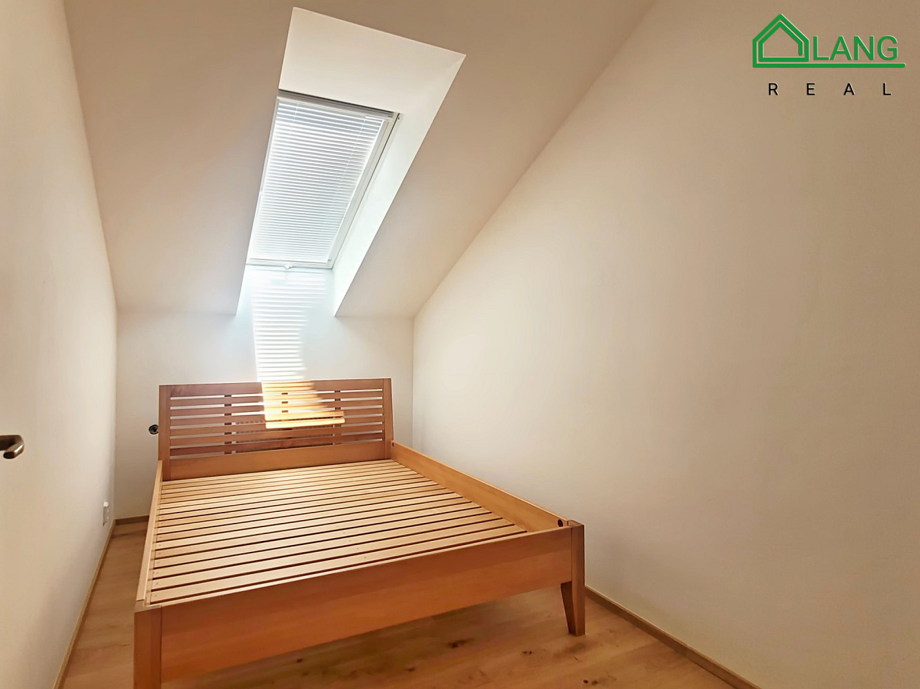 Pronájem bytu 2+kk 44 m² — photo 4