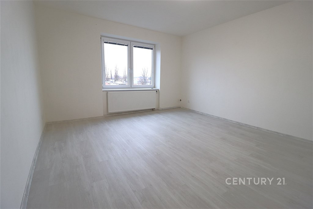Pronájem bytu 3+kk 74 m² — photo 5