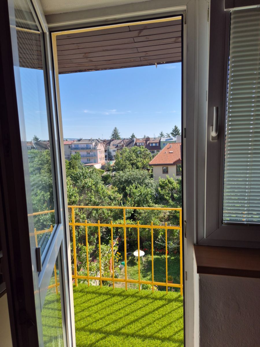 Pronájem bytu 3+kk 82 m² — photo 5