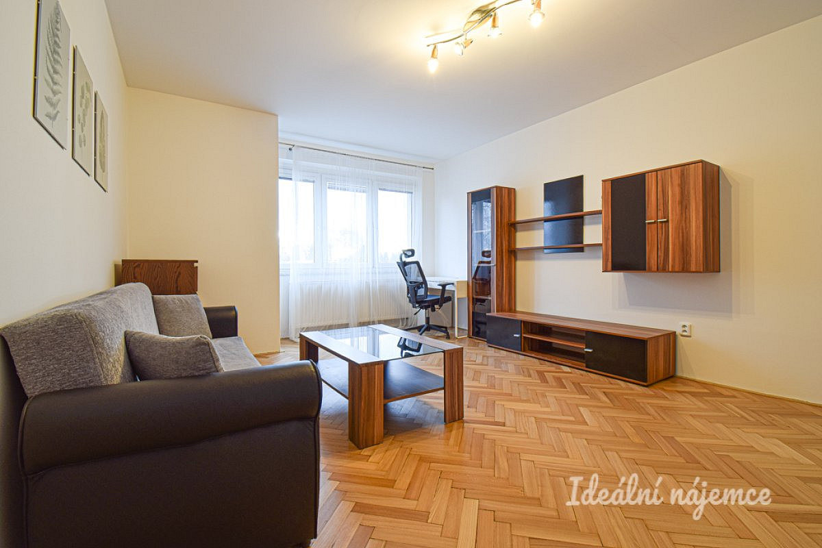 Pronájem bytu 1+1 37 m² — photo 3