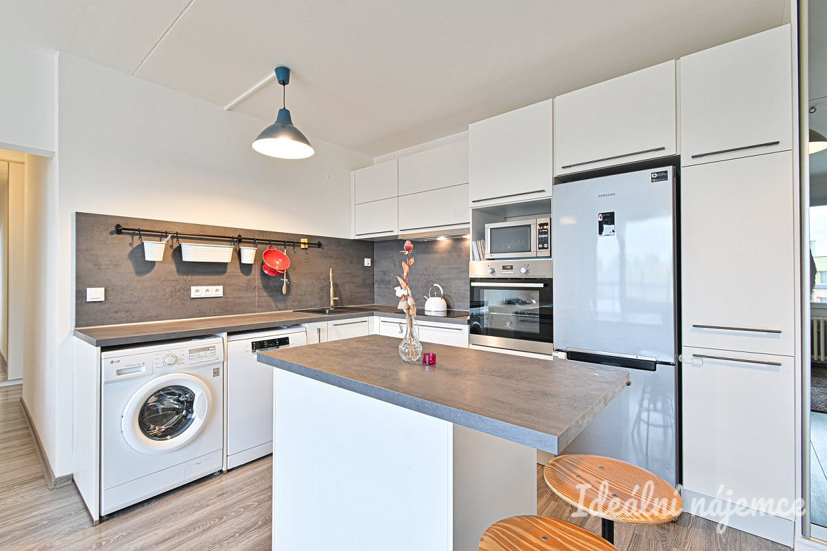 Pronájem bytu 2+kk 50 m² — photo 3