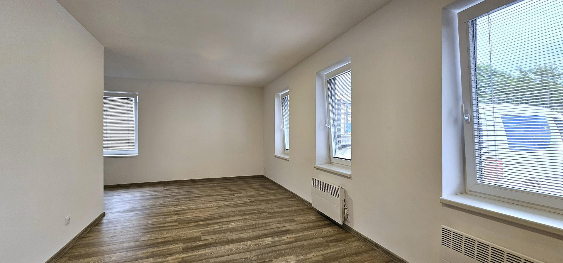 Pronájem bytu 1+kk 37 m² — photo 3