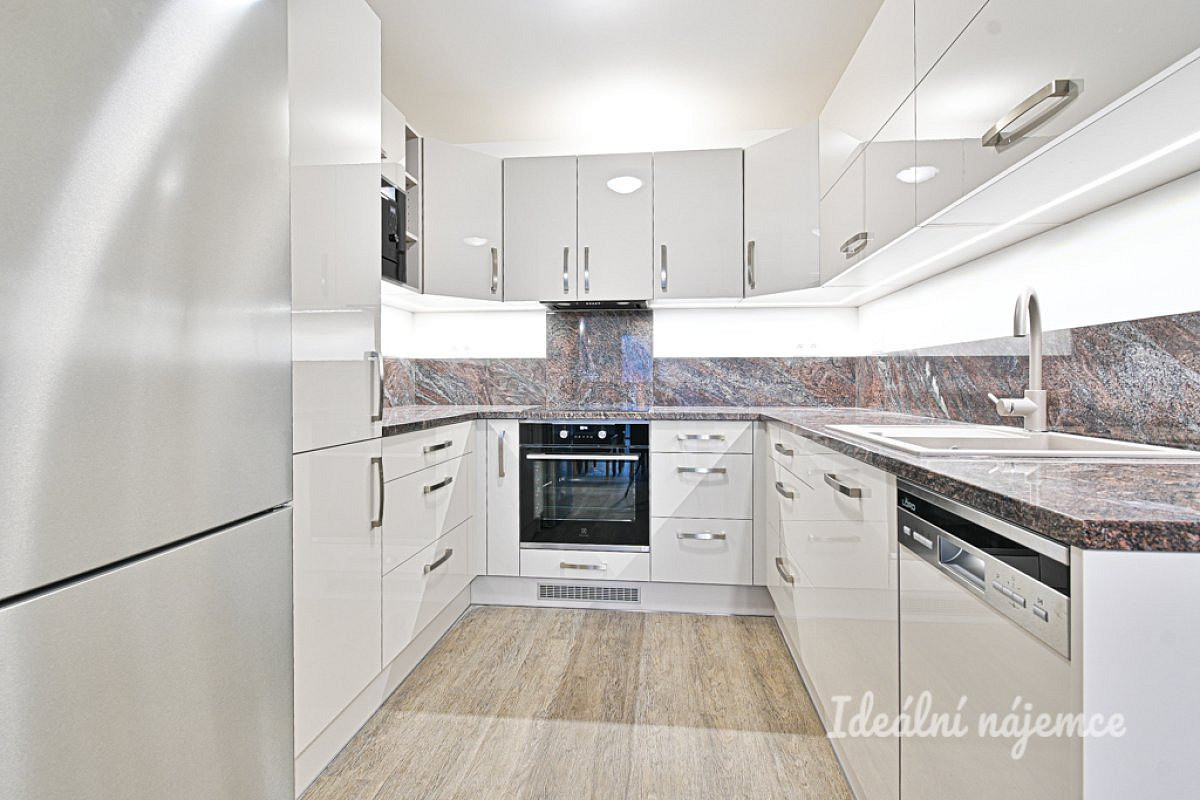 Pronájem bytu 2+kk 63 m²