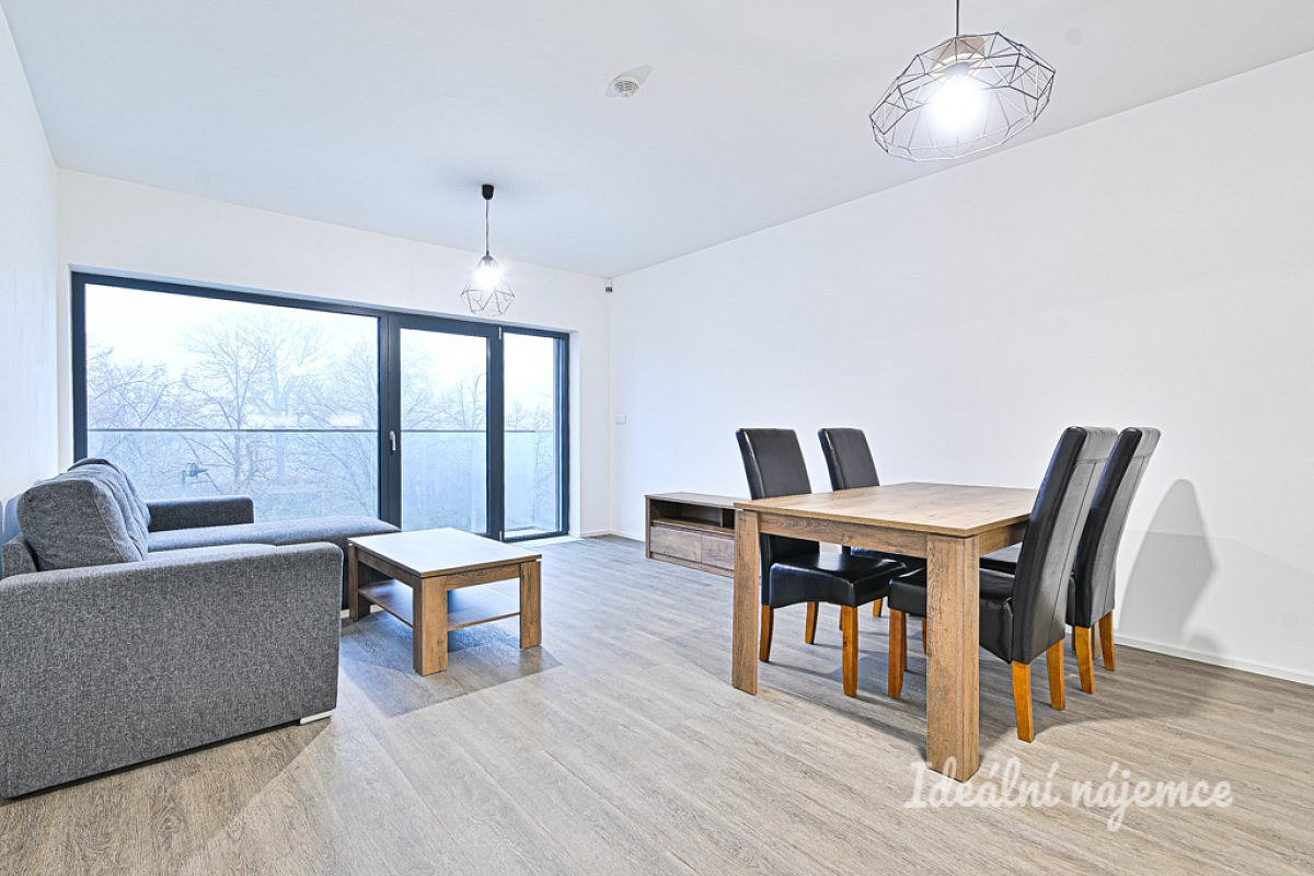 Pronájem bytu 2+kk 63 m² — photo 4