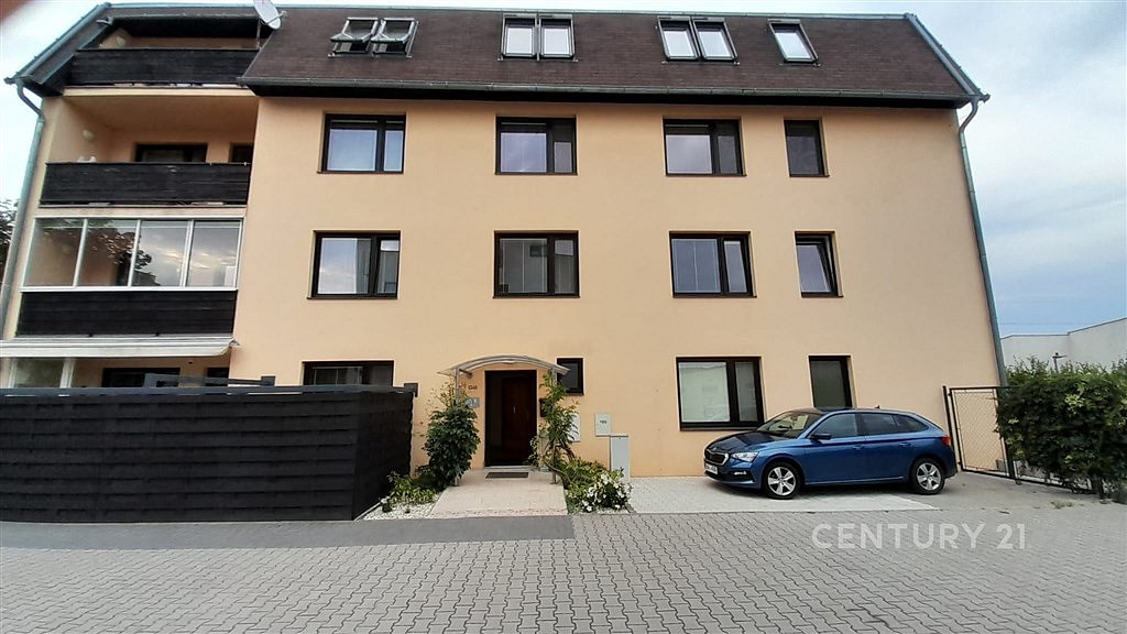 Pronájem bytu 3+kk 79 m²