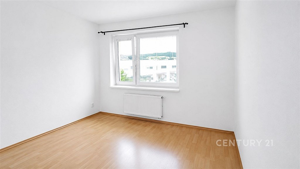 Pronájem bytu 3+kk 79 m² — photo 4