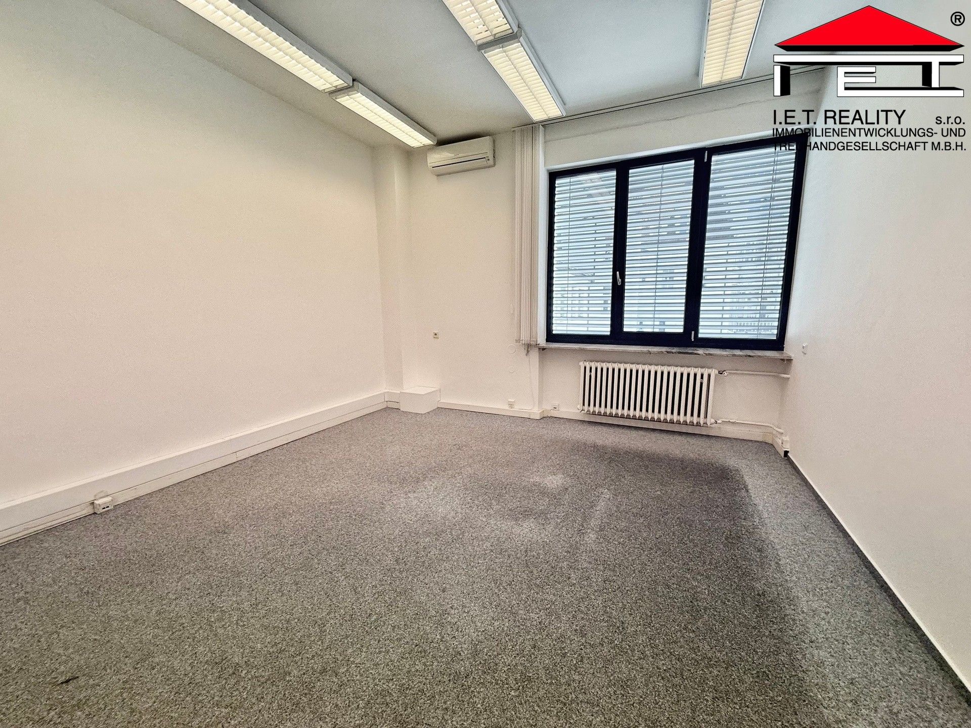 Pronájem nemovitosti 30 m²