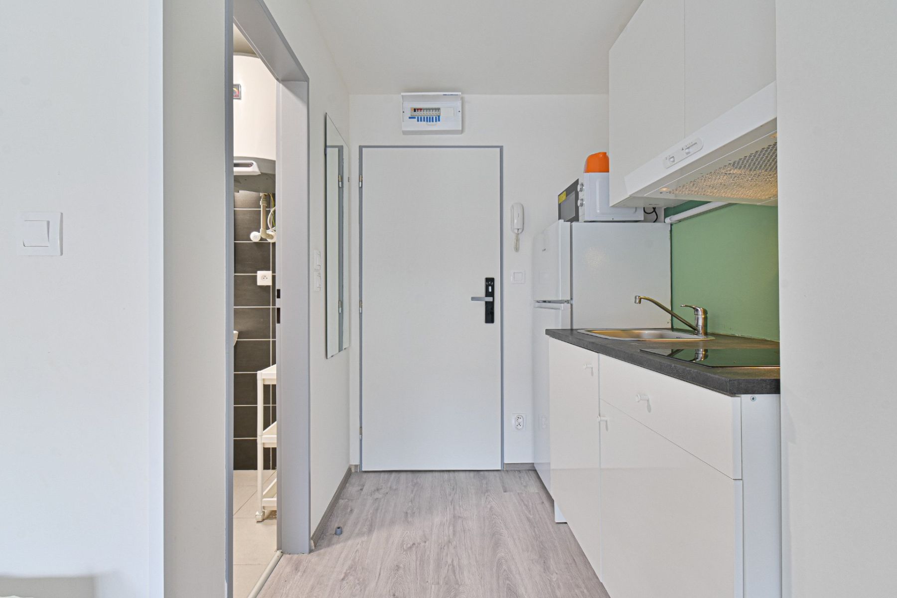 Pronájem bytu 1+kk 16 m² — photo 2