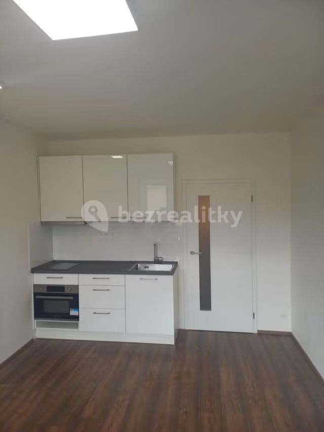 Pronájem bytu 1+kk 25 m²