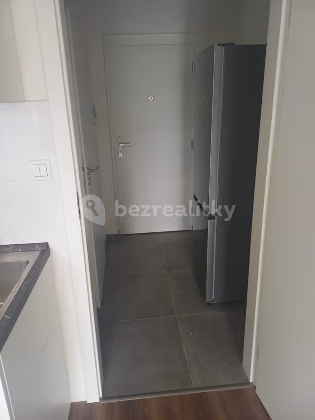 Pronájem bytu 1+kk 25 m² — photo 5